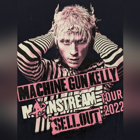 Machine Gun Kelly (KE01) Mainstream Sellout Tour 2022 w/Concert Cities - Picture 9 of 11